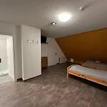 Monteur -sowie In Gruenberg, Nahe Giessen 公寓 古伦堡
