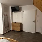 Monteur -sowie In Gruenberg, Nahe Giessen