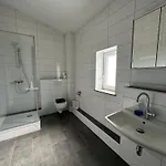 Monteur -sowie In Gruenberg, Nahe Giessen *