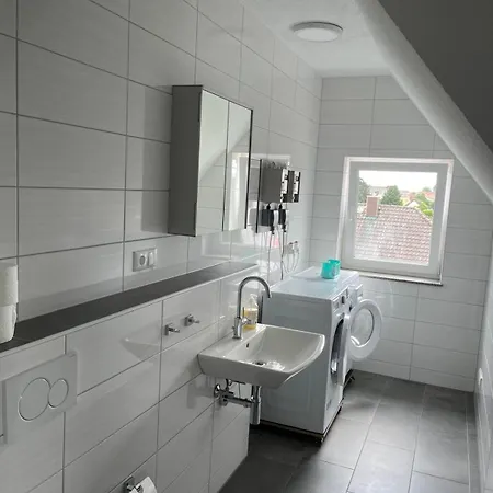 Monteur -sowie In Gruenberg, Nahe Giessen * Gruenberg