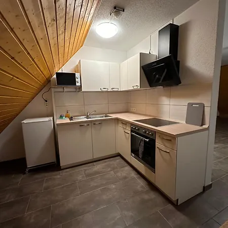 Monteur -sowie In Gruenberg, Nahe Giessen Apartment Gruenberg