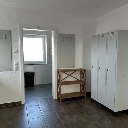 Monteur -sowie In Gruenberg, Nahe Giessen Gruenberg