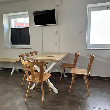 Monteur -sowie In Gruenberg, Nahe Giessen