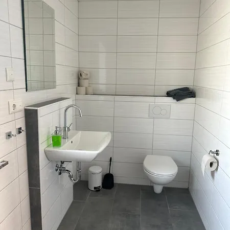 Monteur -sowie In Gruenberg, Nahe Giessen Apartment Gruenberg