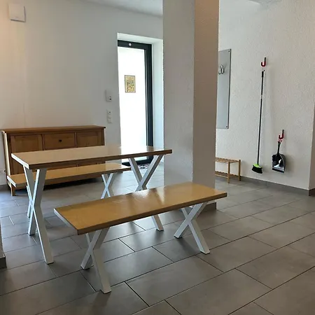 Monteur -sowie In Gruenberg, Nahe Giessen Gruenberg