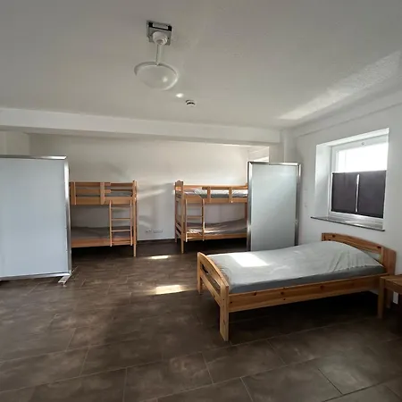 Monteur -sowie In Gruenberg, Nahe Giessen * Gruenberg