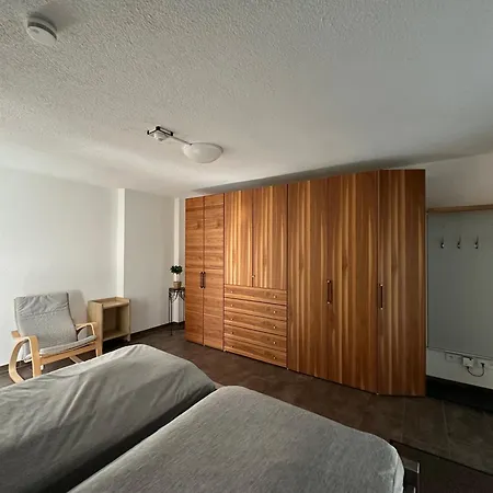 Monteur -sowie In Gruenberg, Nahe Giessen