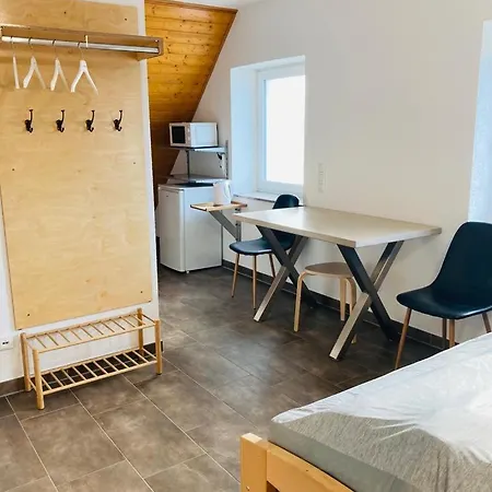 Monteur -sowie In Gruenberg, Nahe Giessen Apartment