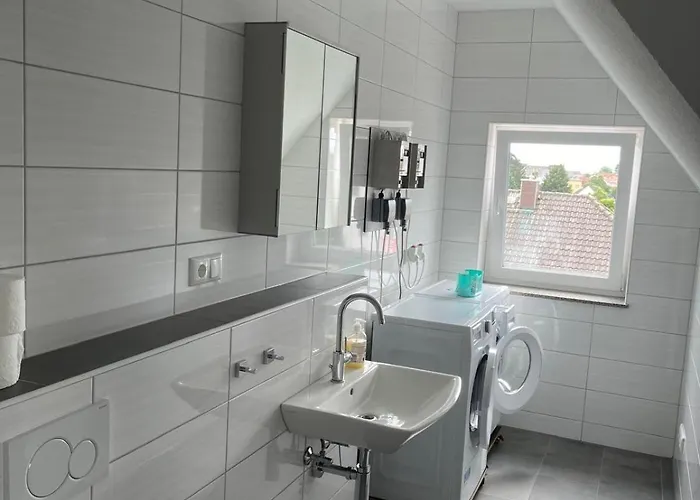 Monteur -sowie In Gruenberg, Nahe Giessen * Gruenberg