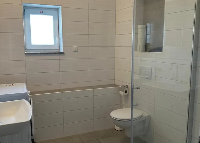 Monteur -sowie In Gruenberg, Nahe Giessen Apartment