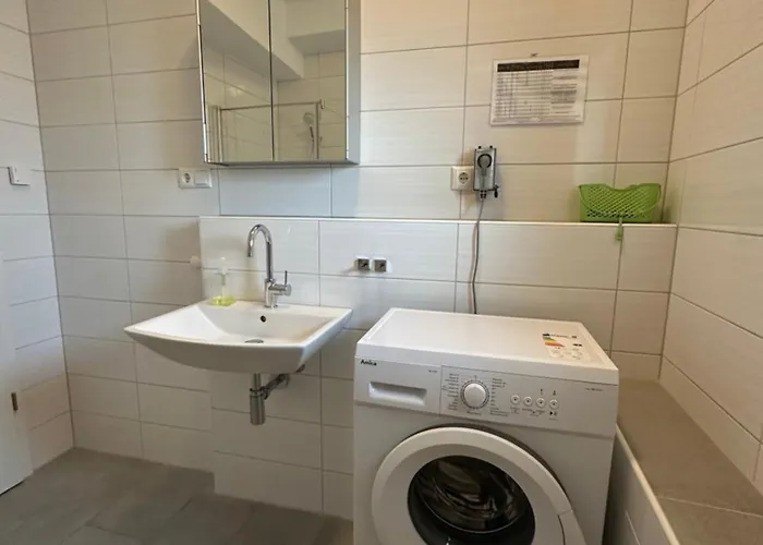 Monteur -sowie In Gruenberg, Nahe Giessen Apartment