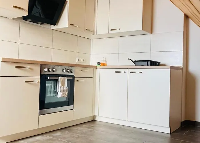 Monteur -sowie In Gruenberg, Nahe Giessen * Gruenberg